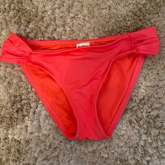 pink bikini bottoms - Picture 1 of 2